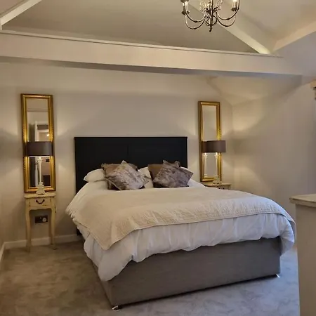 Hidden Gem. 1800s Bank Office. Town Holiday home Knaresborough